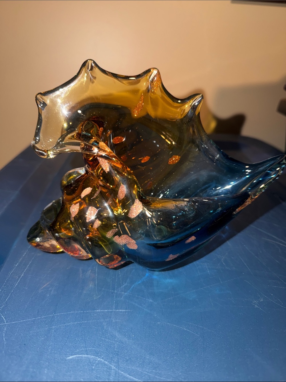 Hand-blown glass conch shell in amber & teal w/gold glitter accents (NWOT)
